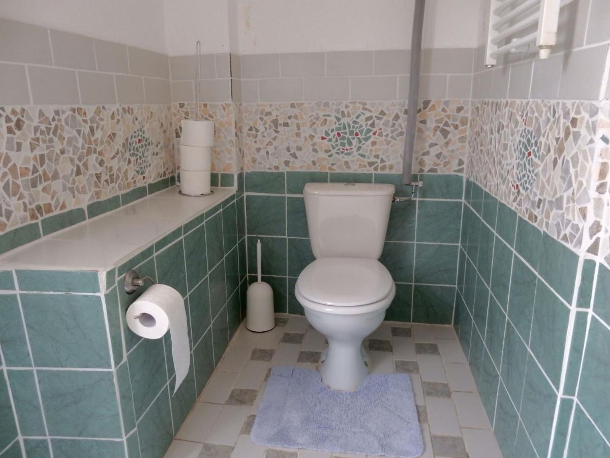 Spacious Holiday Home With Sauna In Celles Sur Plaine Eguisheim Szoba fotó