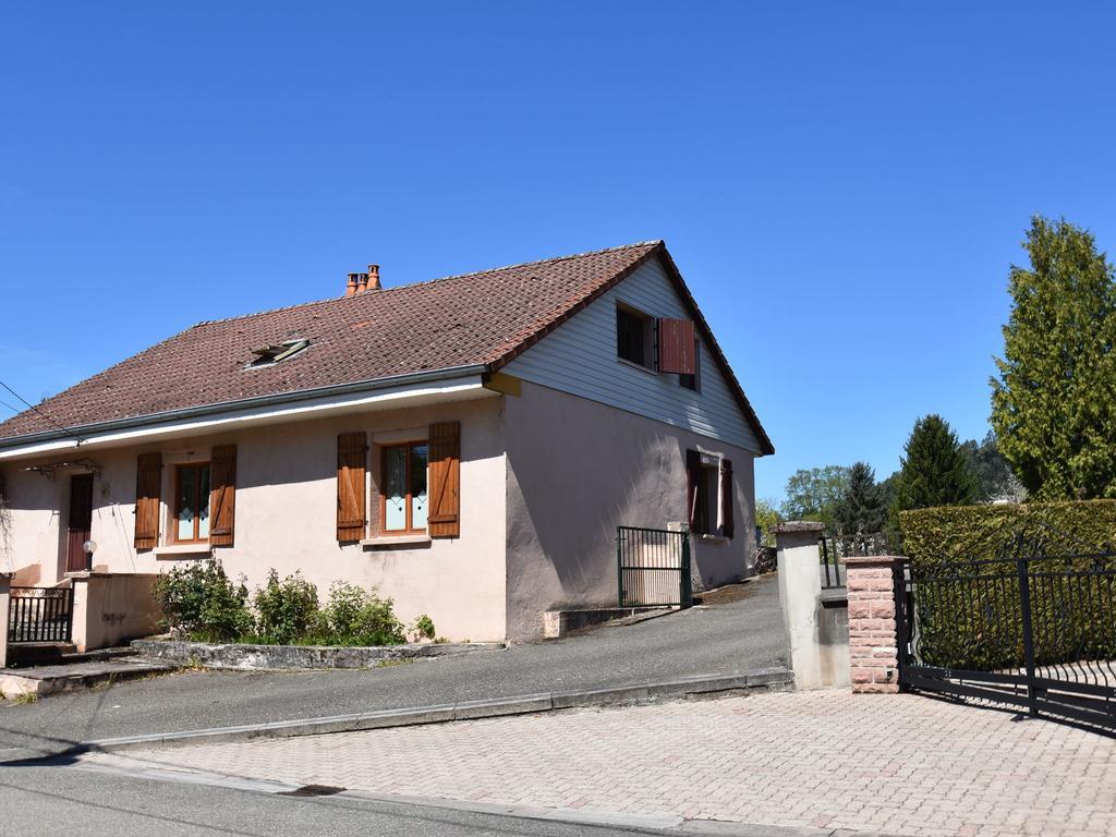 Spacious Holiday Home With Sauna In Celles Sur Plaine Eguisheim Kültér fotó